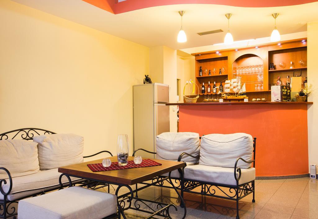 Hotel Residence Inn Скопье Экстерьер фото