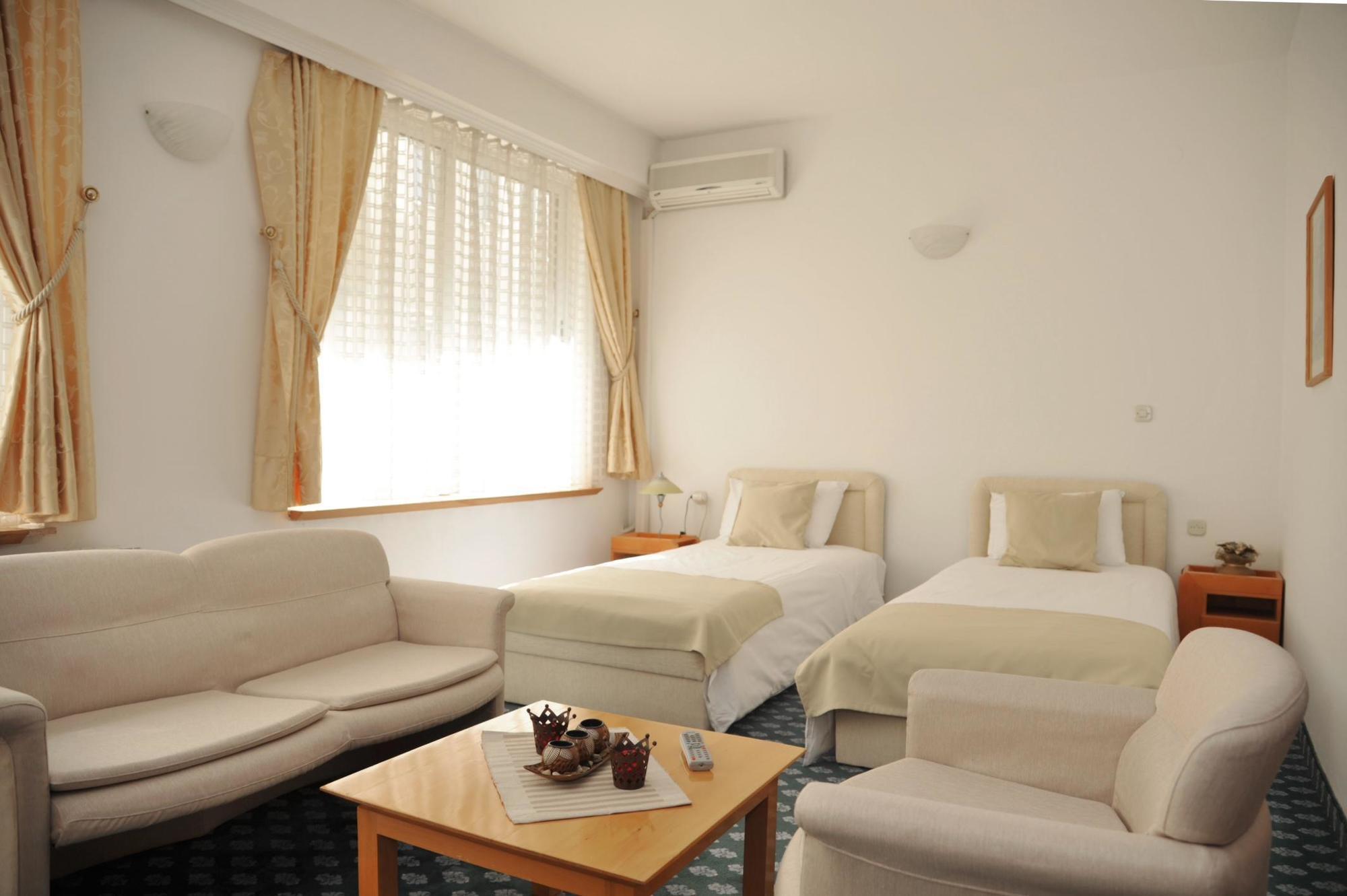 Hotel Residence Inn Скопье Экстерьер фото