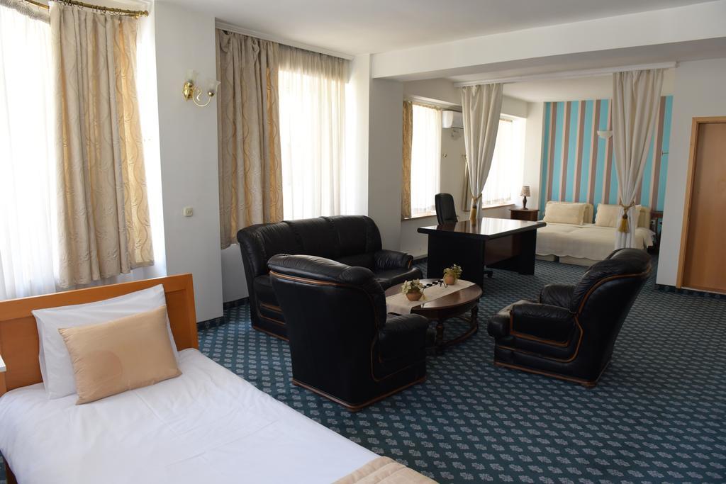 Hotel Residence Inn Скопье Экстерьер фото