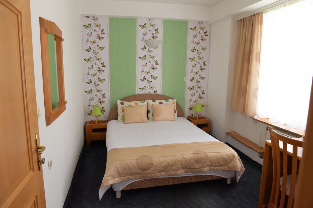 Hotel Residence Inn Скопье Экстерьер фото
