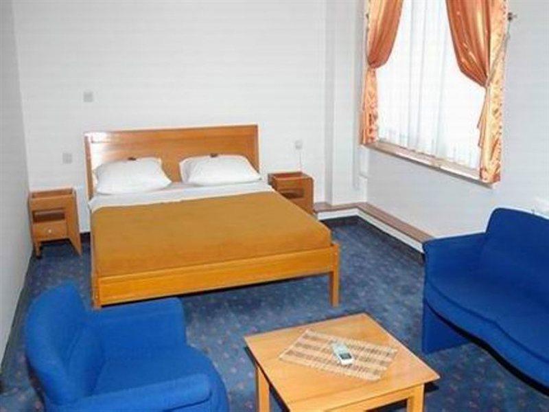 Hotel Residence Inn Скопье Экстерьер фото